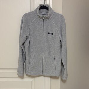 WOMENS COLOMBIA SWEATER SIZE LARGE